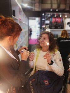 La nuova collezione di bCHANGE incanta il pubblico del Cosmoprof.