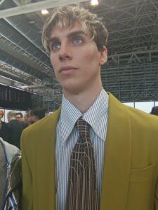bCHANGE prova che il verde è il nuovo nero con stile e sostanza.